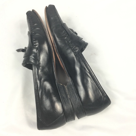 Johnston and Murphy Black Tassel Loafers - Picture 7 of 8